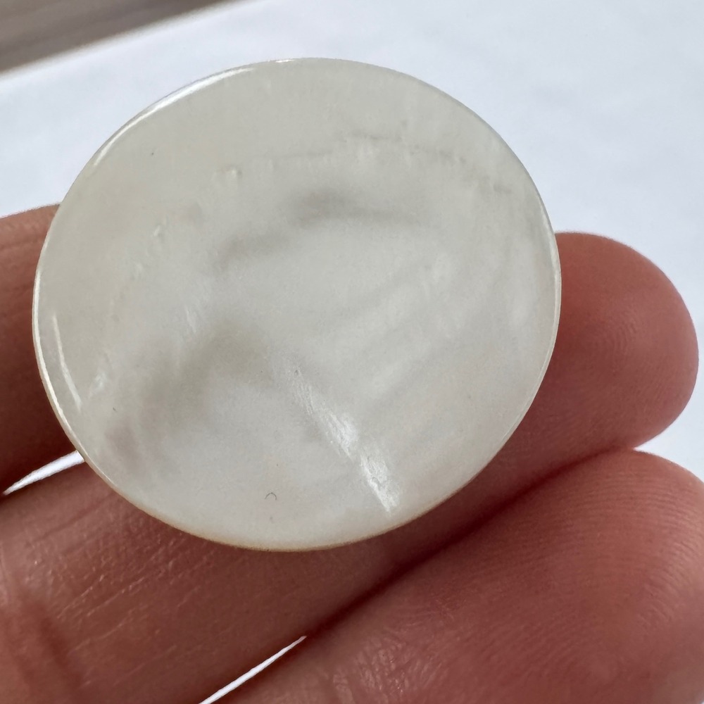 Vintage Brooch Pin White Mother of Pearl Gold Tone Round Iridescent Y2K Retro